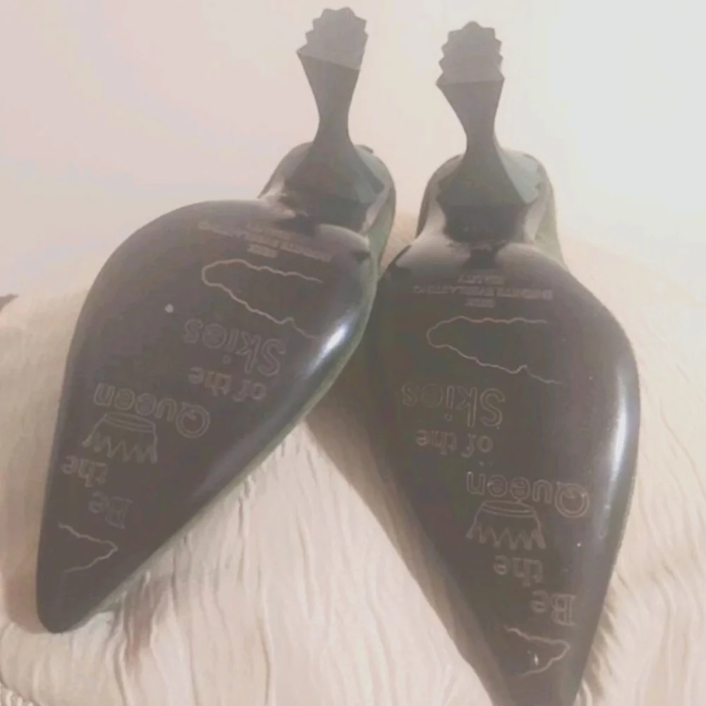 Fluevog Heels, Discontinued - Picture 3 of 3